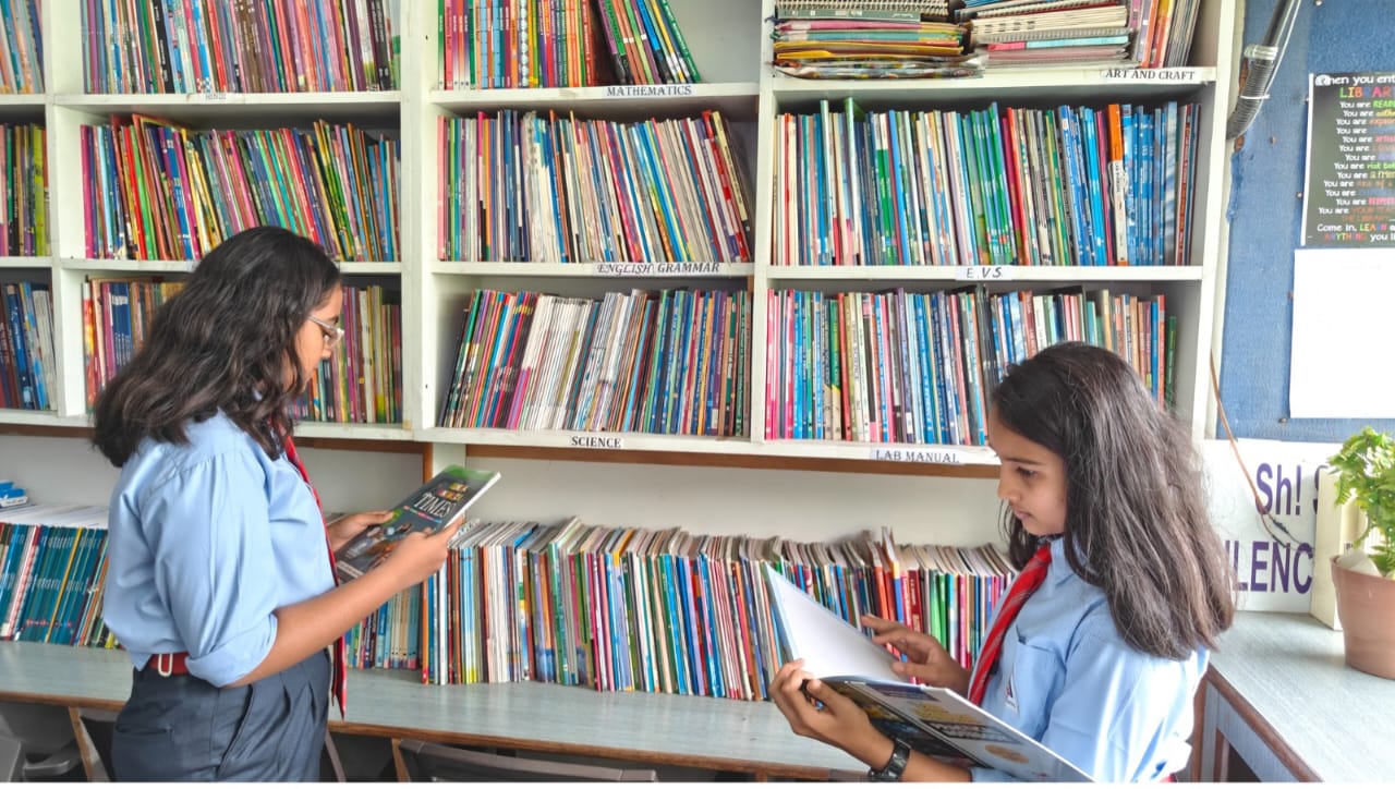 Students engaged in learning at Alpine Public School, the Best CBSE school in Banashankari, Bangalore, with modern facilities and smart classrooms.